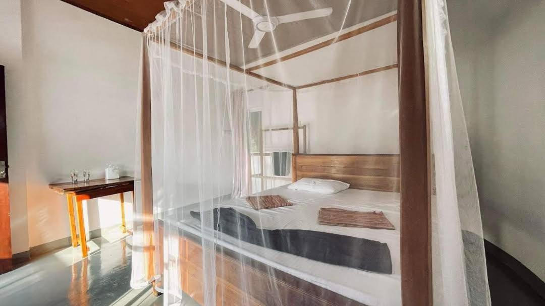 Rituale Guest House - Surf & Yoga Mirissa Eksteriør bilde