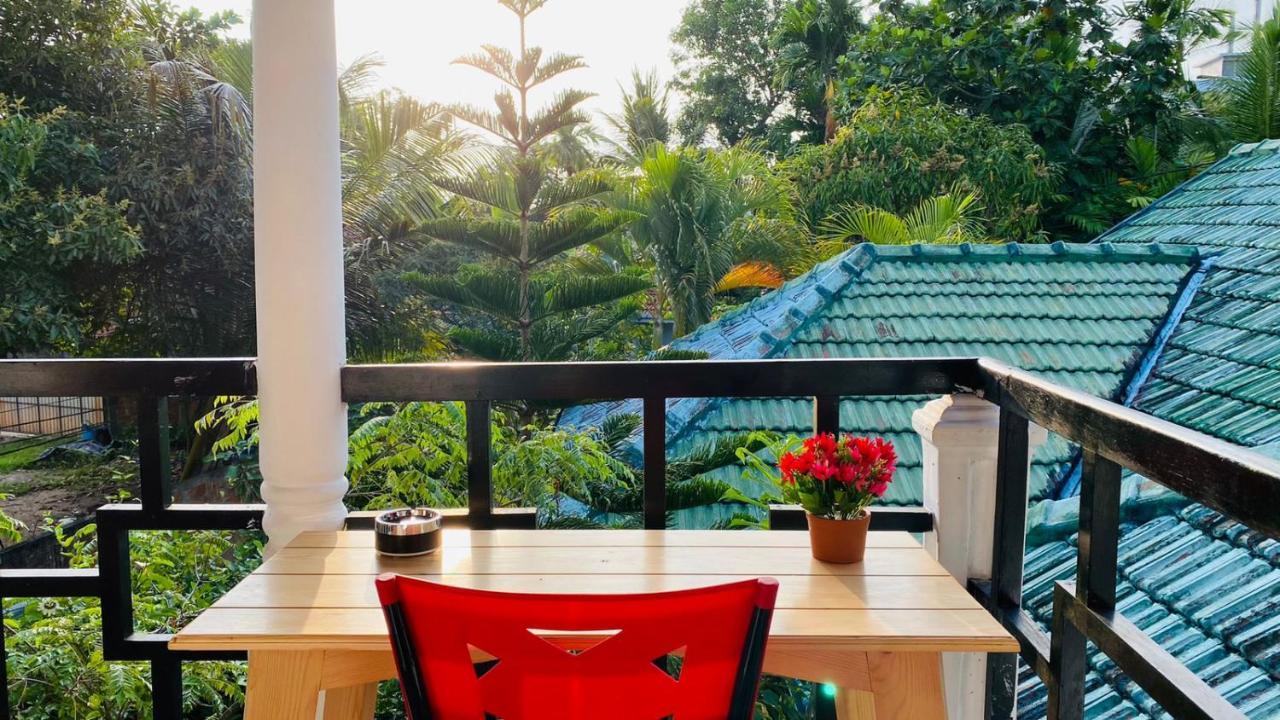 Rituale Guest House - Surf & Yoga Mirissa Eksteriør bilde