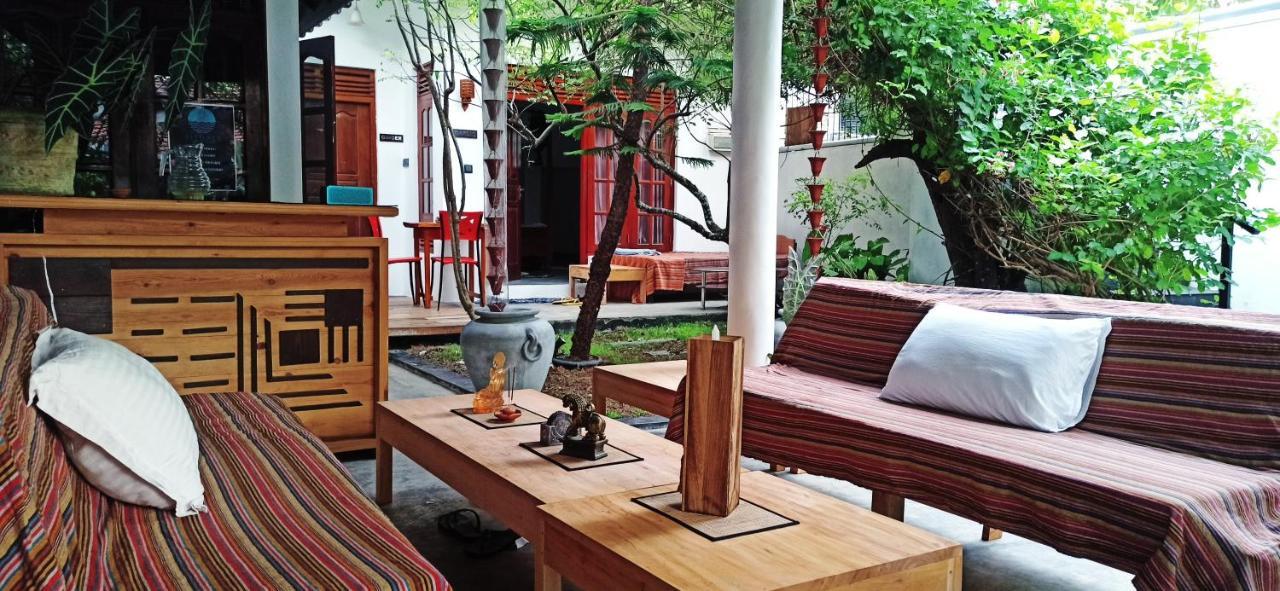 Rituale Guest House - Surf & Yoga Mirissa Eksteriør bilde